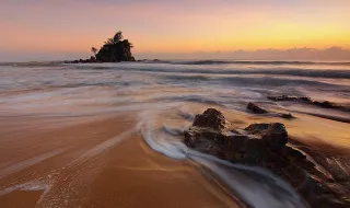 Visitou 26 cidades europeias e só voltaria a 4: esta cidade do Algarve entrou na lista pelas suas “praias deslumbrantes” e ambiente descontraído
