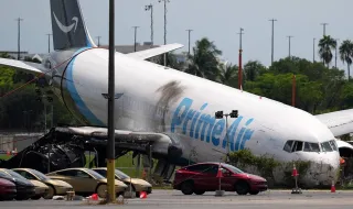 "A minha carreira acabou": piloto sobrevive a acidente em Miami e sai do avião em choque
