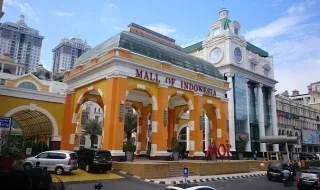 Grande centro comercial do Algarve é vendido por 130 milhões de euris