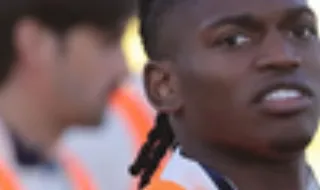 Rafael Leão assina pelos turcos do Galatasaray por quatro temporadas