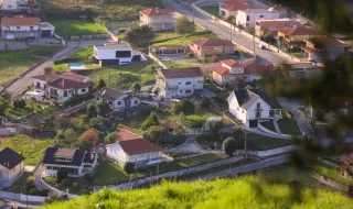 Fins de Tarde da Vila Medieval recebem Lula Pena, PAUS e Rita Vian