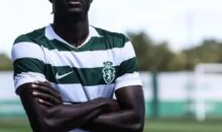 Mal chegou e já está lesionado: Djibril Gueye é baixa no primeiro treino pela equipa B