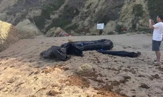 Embarcação de borracha dá à costa no Meco, autoridades estão a investigar