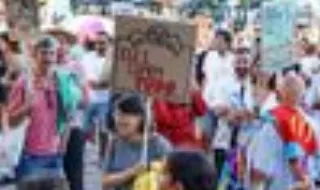 Protesto contra tentativa de privatização de praias da Arrábida reúne "centenas" em Setúbal