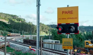 Infraestruturas de Portugal alerta: estes veículos não vão poder circular nesta estrada que liga Espanha a Portugal entre as 7 h e as 19 h