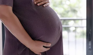 Mais de 1.700 grávidas ou pessoas em licença parental sem renovação do contrato em 2025