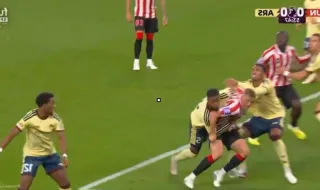 Arsenal contesta penálti diante do Sunderland: "Não é aceitável a este nível"
