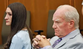 "Há uma pessoa com dúvidas": júri reunido novamente para ultrapassar impasse no julgamento de Lindsay Clancy