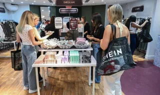 Francia penaliza con hasta 12 euros cada prenda de 'ultra fast fashion': por qué Zara, Mango y H&M no son el objetivo