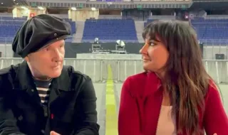 Amaral se cuela en la primera fila de su propio concierto: "No pensé que íbamos a tener tanto sitio aquí en pista"