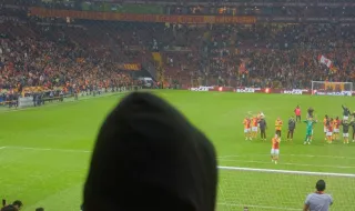 Shakhtar Donetsk-AEK Athens: Relvas em campo