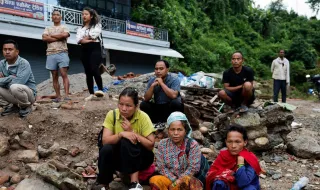 20 minutos: buscas no Nepal prosseguem sob ameaça de novas derrocadas e com centenas de desaparecidos