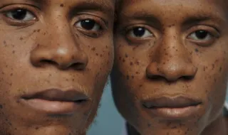 Crítica: Nova Twins leva pandemônio sonoro ao Palco Mundo do Rock in Rio