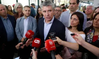 Líder do PS acusa Montenegro de tentar branquear "caos" nos exames nacionais