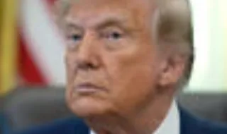 Trump desvaloriza conflito com Irão e questiona se termo "guerra" é aplicável