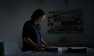 Eis o trailer do documentário de Joana Marques: "Ela vai pagar"