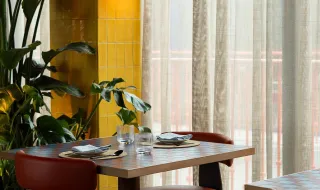 Hotelaria protesta contra bloqueio salarial