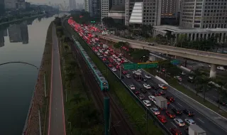 PM é morto na Marginal Tietê em ataque atribuído a quadrilha que usa pedras para assaltar motoristas