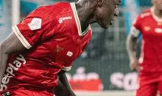 Lateral-direito colombiano apontado ao Vizela