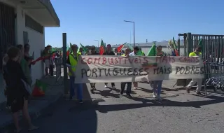 Manifestantes protestam contra aumento dos combustíveis e marcham até casa de Luís Montenegro
