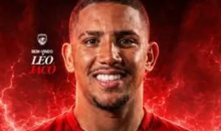 Reforços de verão Jacó e Vitinho estrearam-se pelo Santa Clara no jogo com o Alverca