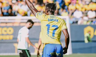 Dawda Camara a caminho do Alverca