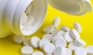 Estados Unidos tentam reduzir preços dos medicamentos: doentes europeus podem esperar mais