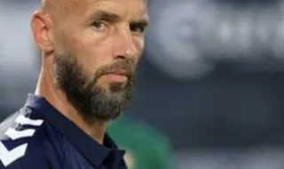 Van der Gaag antevê jogo difícil com Moreirense: «Têm um bom plantel e um bom treinador»