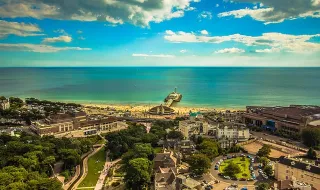 Bournemouth, a estreia absoluta na Europa