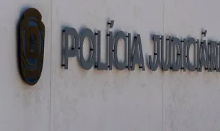 PJ investiga morte de mulher em hotel de Albufeira. Companheiro foi detido