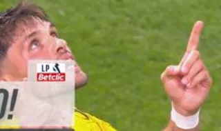 O golo de Dinis Pinto que deixou o FC Porto em desvantagem diante do Moreirense