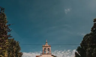 Ventos extremos causam estragos e prejuízos em armazém em Celorico da Beira