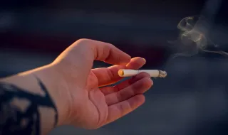 Fumar pode aumentar em 40% o risco de infertilidade nas mulheres, alerta a OMS