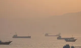 Irán denuncia ataques de EEUU contra la isla de Larak y asegura que será "castigada"