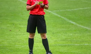 Sporting cala-se sobre Godinho e Bruno Esteves
