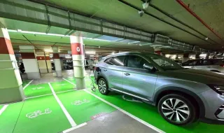 La escalada de precios de los carburantes impulsa la venta de vehículos electrificados: un 30% más en Castellón
