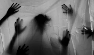 'Choque, confusão e horror em tempo real': ela filmou os atentados de 11 de Setembro e só viu as imagens agora, após 25 anos