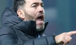 Ricardo Soares empata na China
