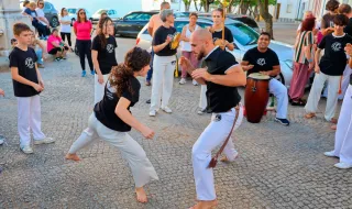 Arronches - Praça da República animada ao ritmo de capoeira