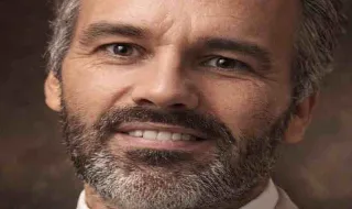 O verdadeiro papel do enfermeiro: cuidar é muito mais do que executar