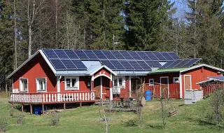 Centrais solares: projeto Sophia reformulado, Beira abandonado