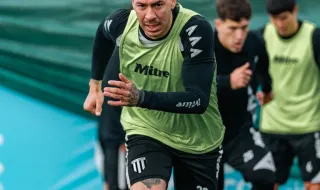OFICIAL: Aston Villa contrata jovem do PSG por 55 milhões de euros