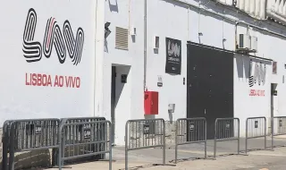 Jovem de 21 anos baleado durante festa em Lisboa