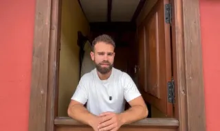 Ibon Berasategui (32 años) vive en su aldea por menos de 300 euros al mes: gasta 100 en alquiler y unos 110 en comida: "No me da por comprar chocolatinas, bollerías, galletas y cosas de estas"