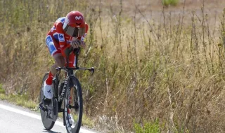 Enric Mas da un paso de gigante en Jerez para ganar la Vuelta