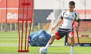 Médio argentino Claudio Echeverri já treina no Benfica