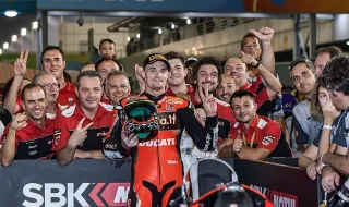 Kimi Antonelli vence em Madrid e reforça liderança do Mundial de F1