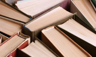 Regresso às aulas no Hospital de São João: crianças internadas recebem livros para continuar a estudar