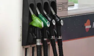 Protestos em várias províncias sírias contra aumento dos preços dos combustíveis