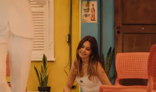 Maya Massafera troca o loiro pelo moreno iluminado; veja como a cor mudou o visual